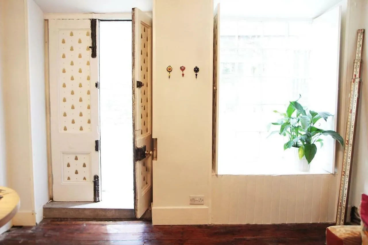 Boutique Bothy - Unique Bolthole In The New Town Apartment Edinburgh